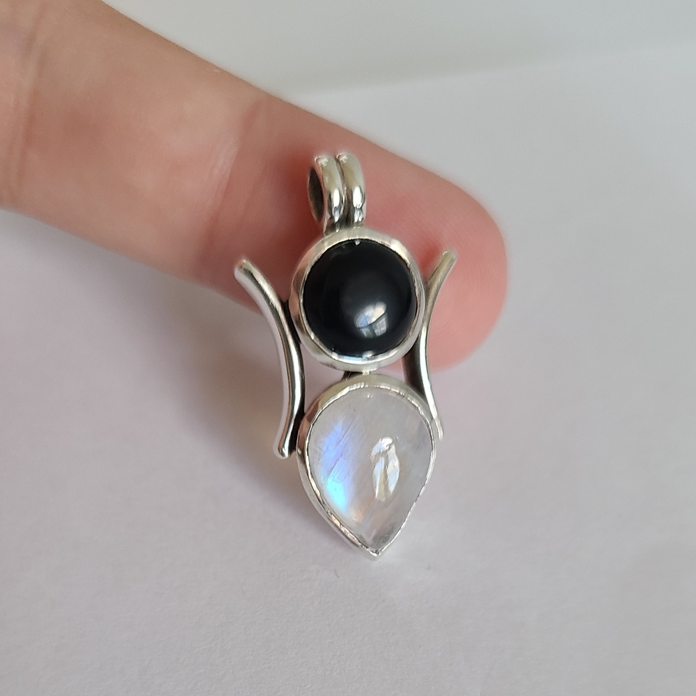 Vintage Boho Chunky Black Onyx Moonstone Cabochon Sterling Silver Pendant